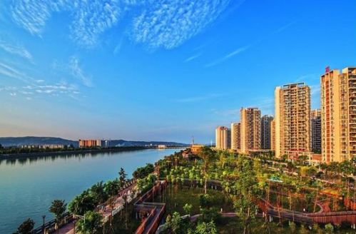 四川一座 受寵 縣城,坐擁14座火車站,去成都坐高鐵只需一小時