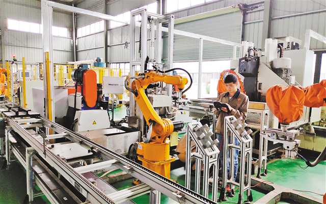 智博會(huì) 大足五金產(chǎn)業(yè)謀求轉(zhuǎn)型升級(jí) 智能共享工廠 小試牛刀